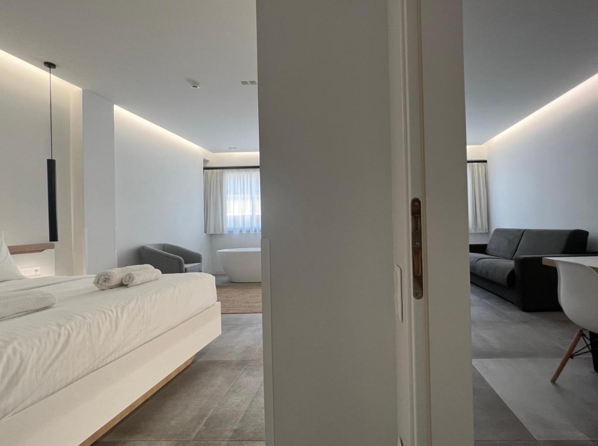 The Dazzling Glimpse Acropolis Suites Афины Экстерьер фото