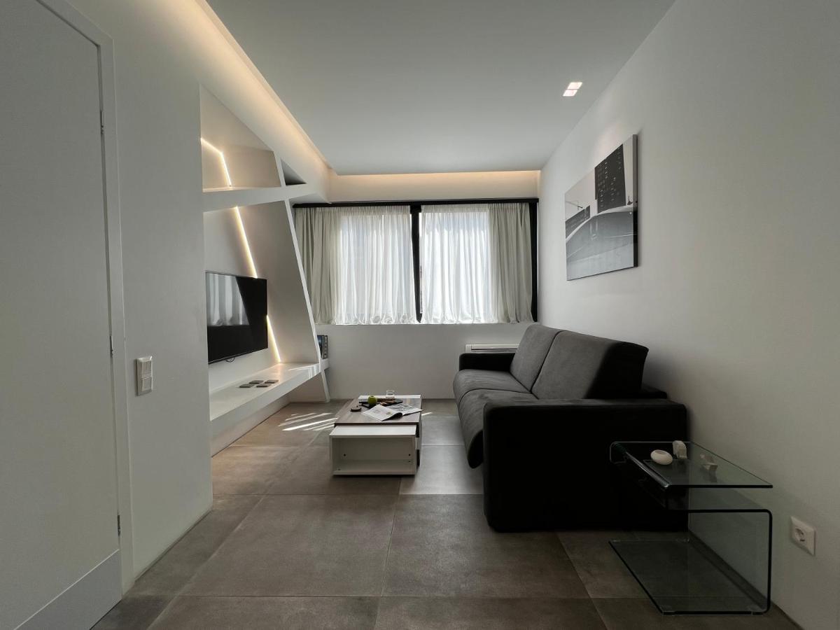 The Dazzling Glimpse Acropolis Suites Афины Экстерьер фото