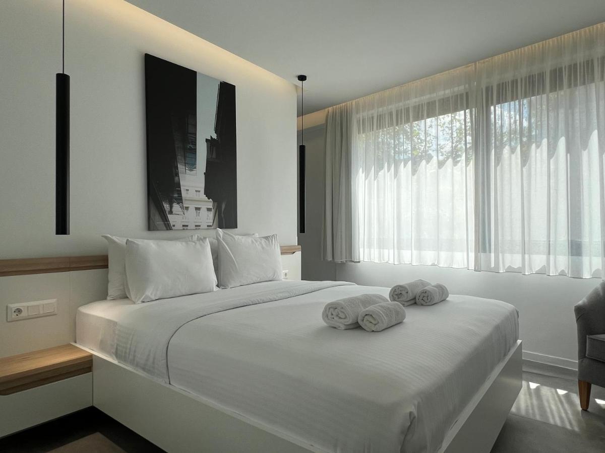 The Dazzling Glimpse Acropolis Suites Афины Экстерьер фото
