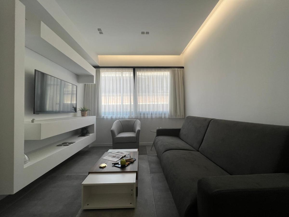 The Dazzling Glimpse Acropolis Suites Афины Экстерьер фото