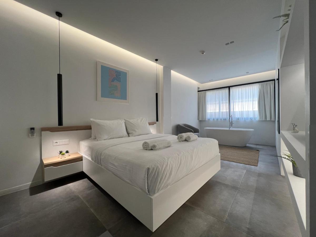 The Dazzling Glimpse Acropolis Suites Афины Экстерьер фото