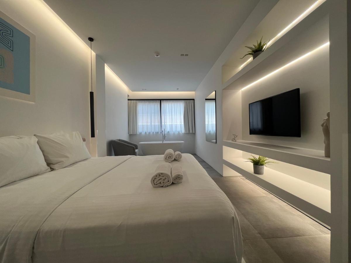 The Dazzling Glimpse Acropolis Suites Афины Экстерьер фото