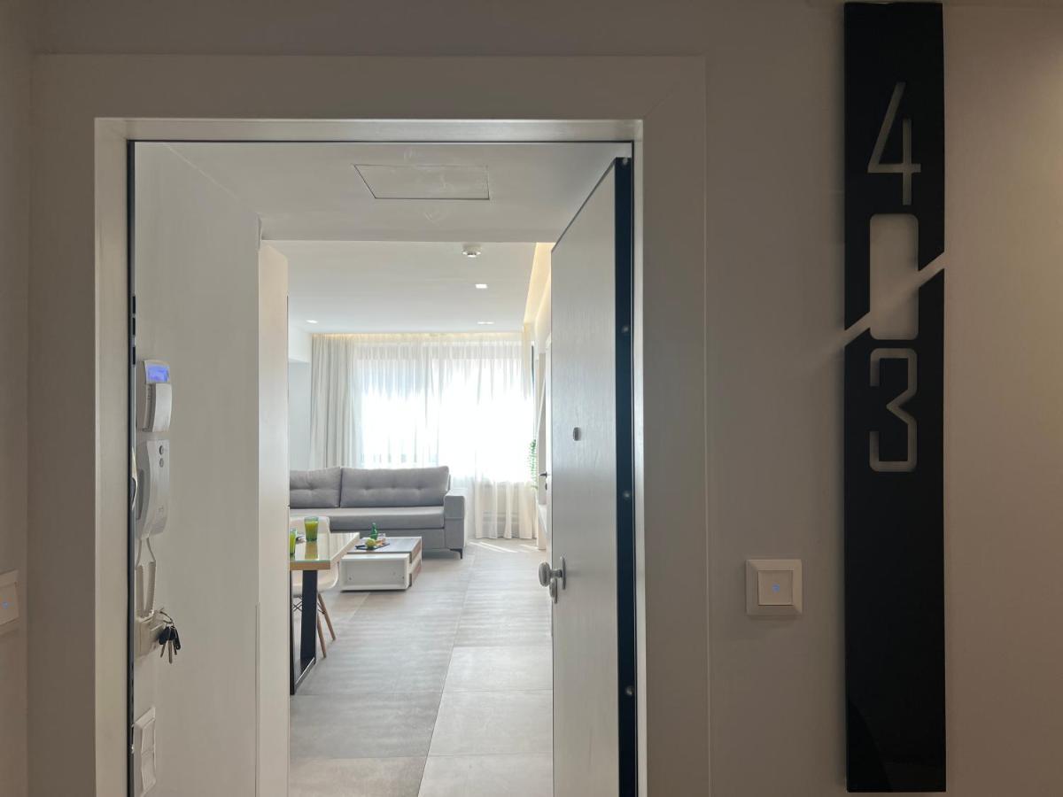 The Dazzling Glimpse Acropolis Suites Афины Экстерьер фото