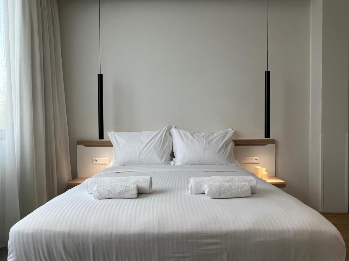 The Dazzling Glimpse Acropolis Suites Афины Экстерьер фото